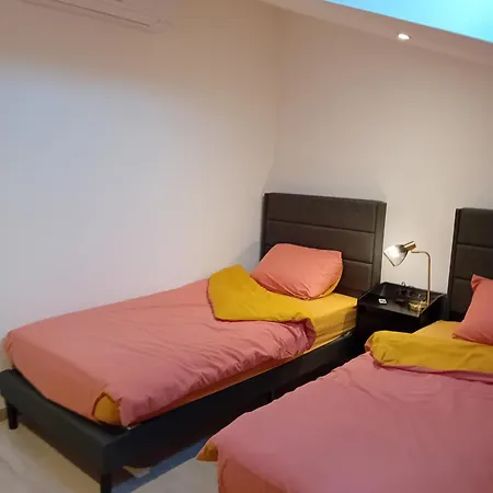 De La Mouline Daire Lectoure